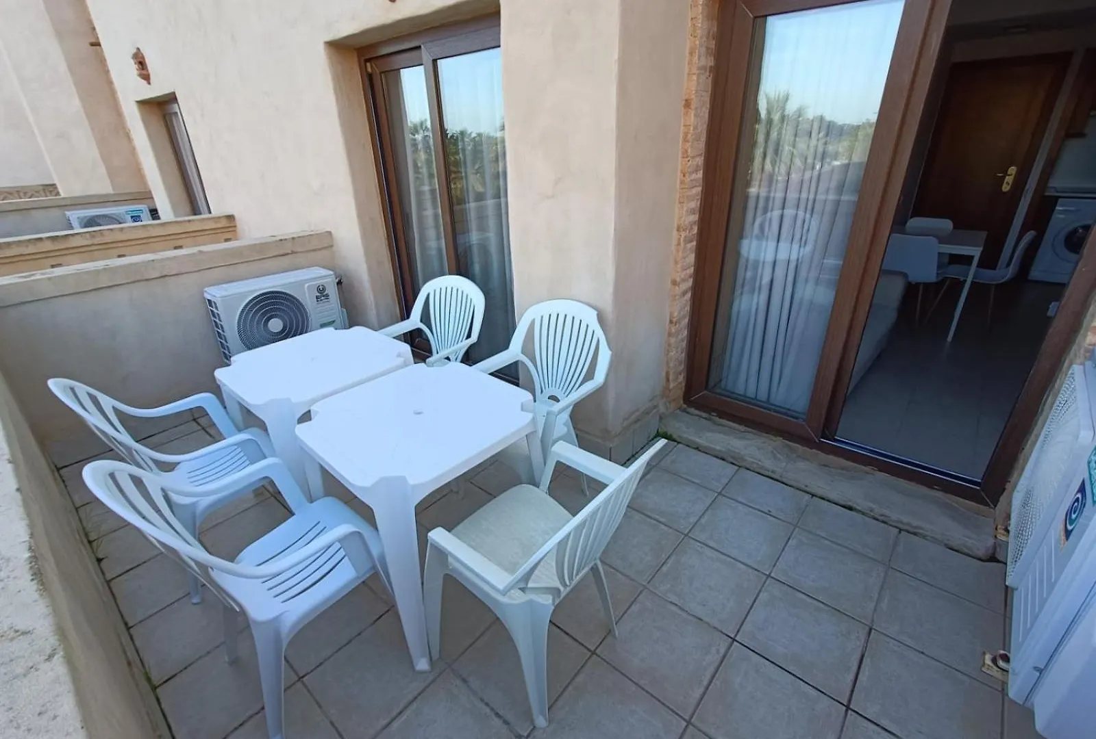 Apartamento En Segunda Planta En Urb. Jardines De Isla Canela 0*,  Spain